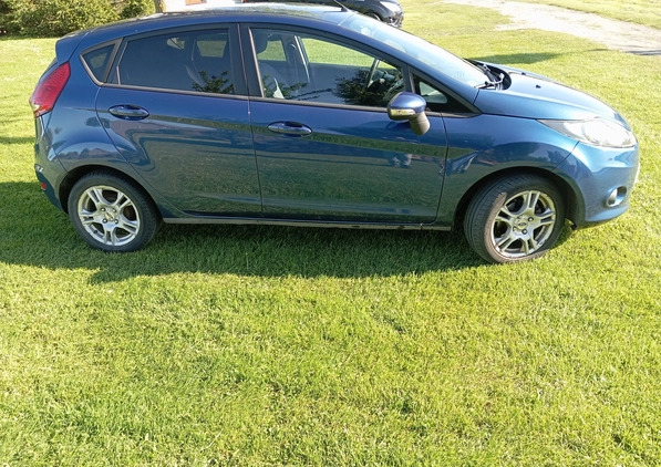 Ford Fiesta cena 15500 przebieg: 176000, rok produkcji 2009 z Kisielice małe 46